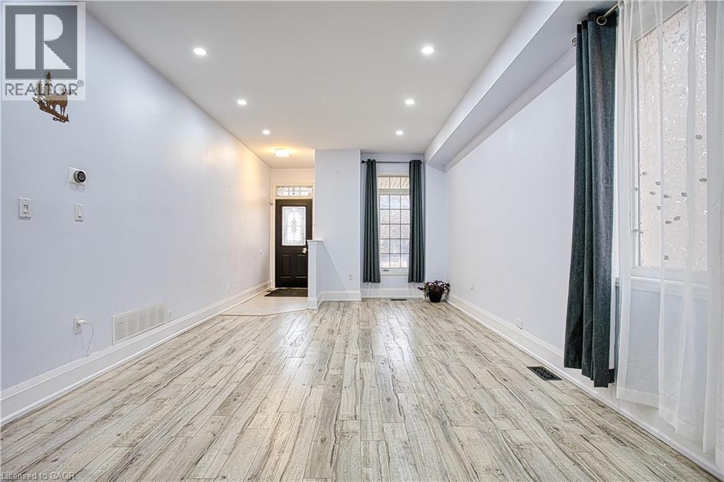 20 Goldeye Drive, Stoney Creek, Ontario  L8E 6C2 - Photo 6 - 40798328