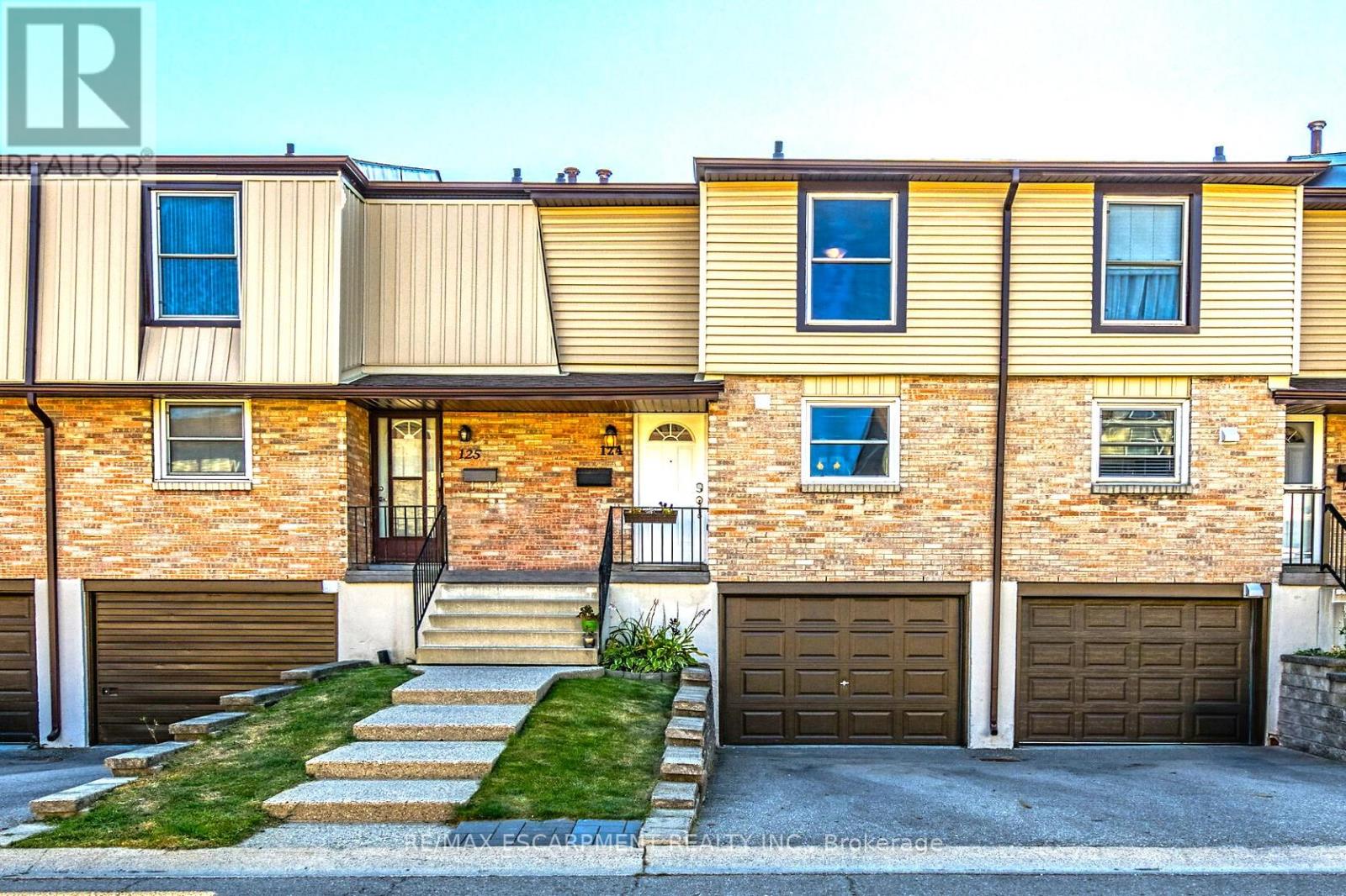 124 - 10 ANGUS ROAD, Hamilton, Ontario