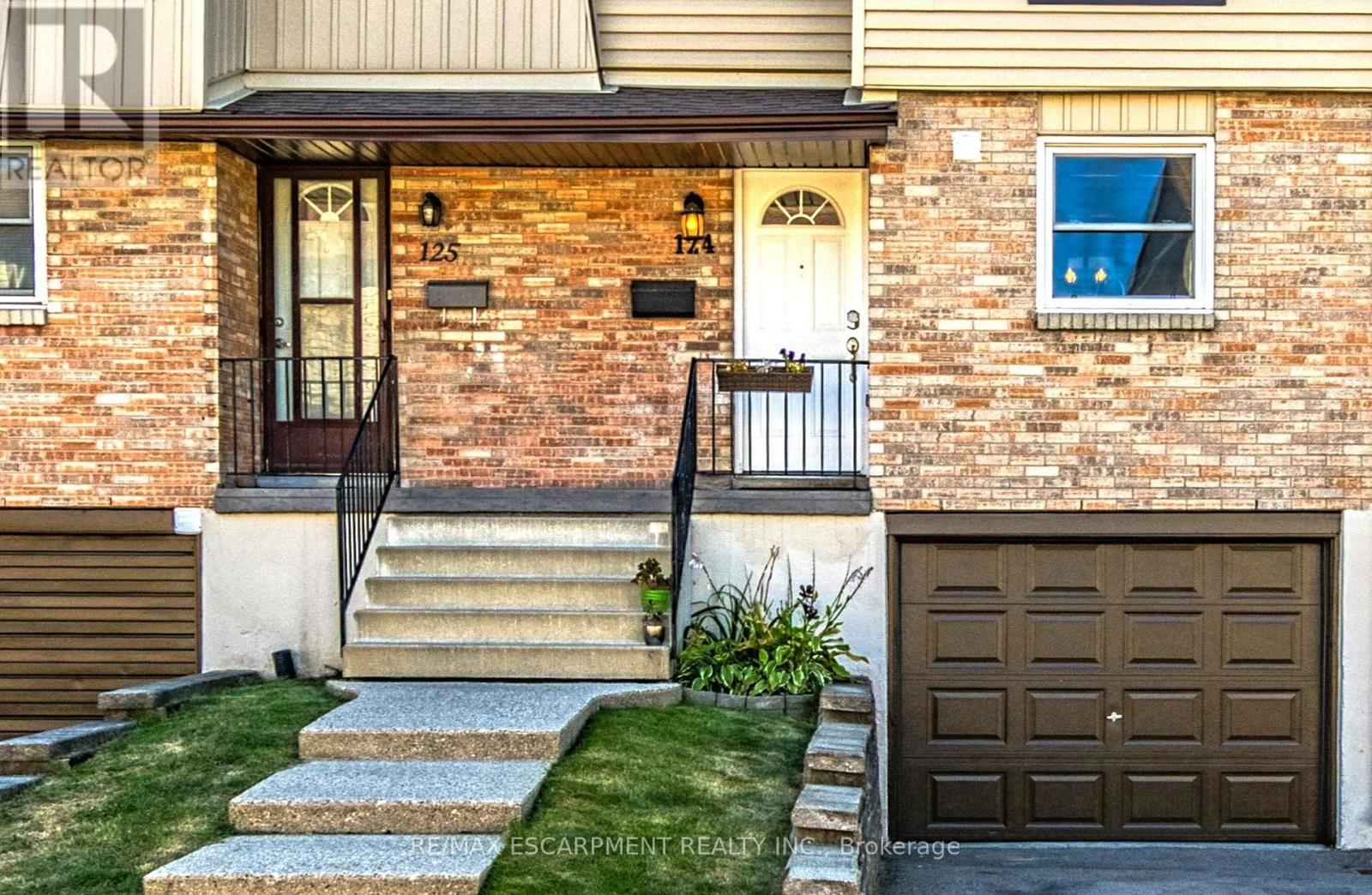 124 - 10 Angus Road, Hamilton, Ontario  L8K 6K3 - Photo 2 - X12694340