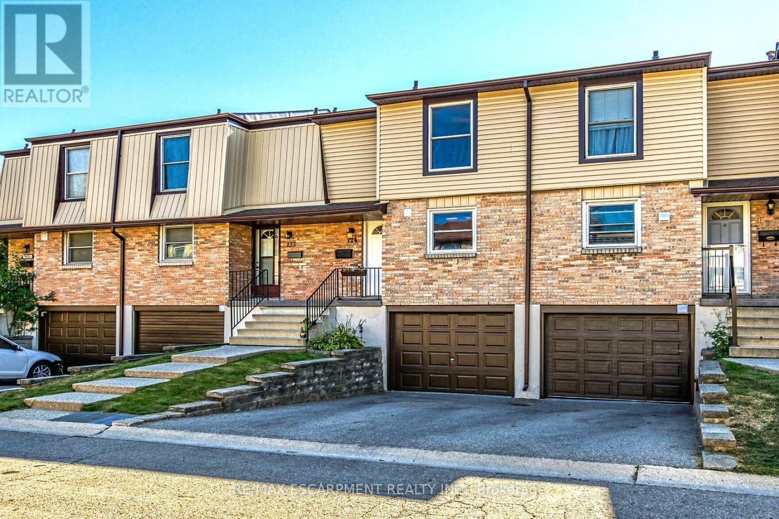 124 - 10 Angus Road, Hamilton, Ontario  L8K 6K3 - Photo 4 - X12694340