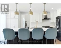 2 CALEDONIA AVENUE, Haldimand, Ontario