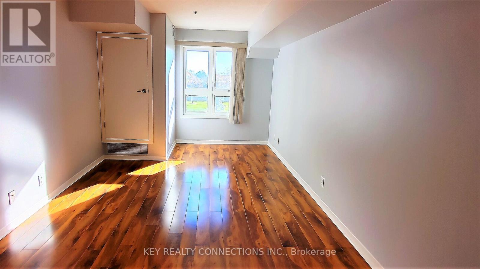 1201 - 330 Prince Charles Drive S, Welland, Ontario  L3C 7B3 - Photo 8 - X12694380