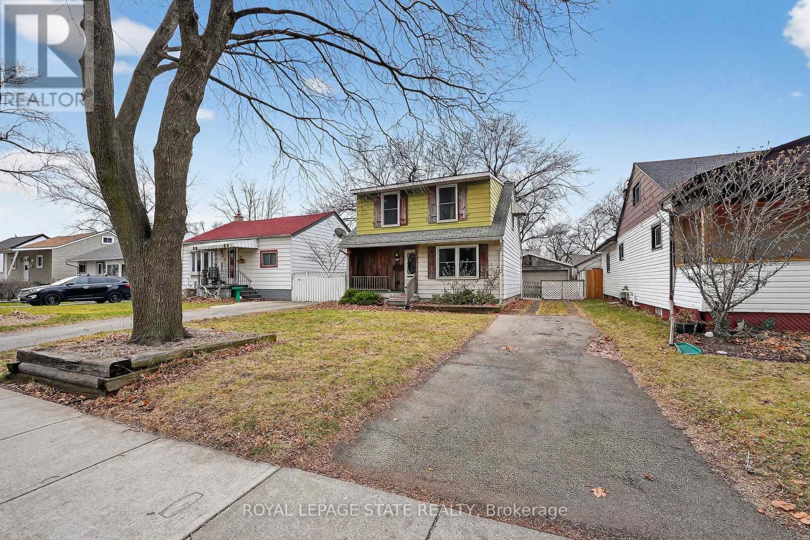 283 IVON AVENUE, Hamilton, Ontario