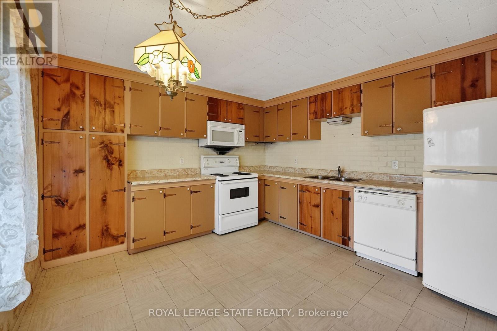 283 Ivon Avenue, Hamilton, Ontario  L8H 5T3 - Photo 11 - X12694432