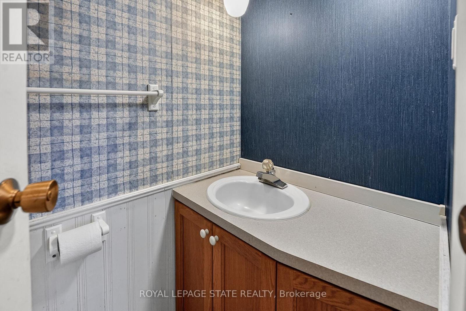 283 Ivon Avenue, Hamilton, Ontario  L8H 5T3 - Photo 13 - X12694432