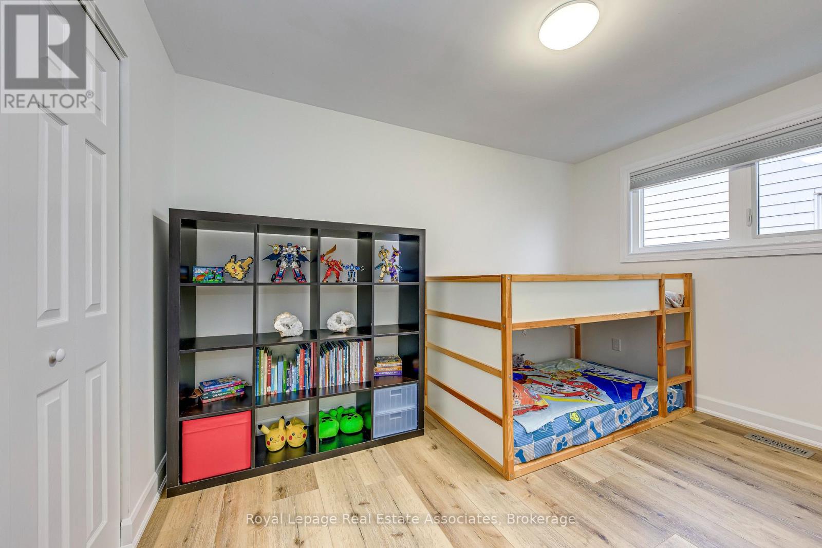 166 Ranwood Court, Hamilton, Ontario  L8W 1V4 - Photo 11 - X12694686