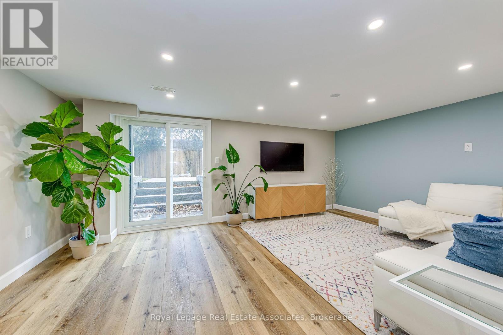 166 Ranwood Court, Hamilton, Ontario  L8W 1V4 - Photo 16 - X12694686