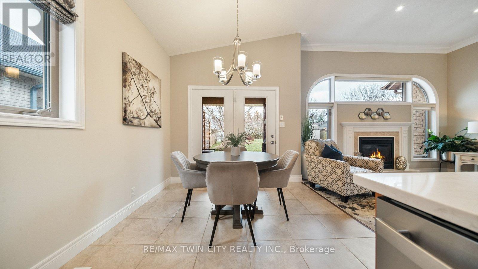 35 Long Lane, Brant, Ontario  N3L 4E9 - Photo 12 - X12694750