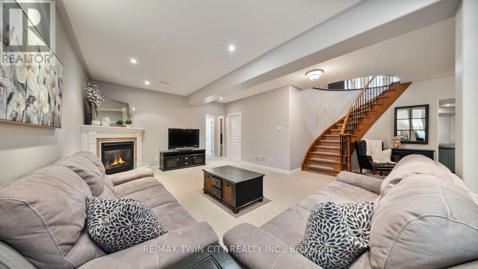 35 Long Lane, Brant, Ontario  N3L 4E9 - Photo 25 - X12694750