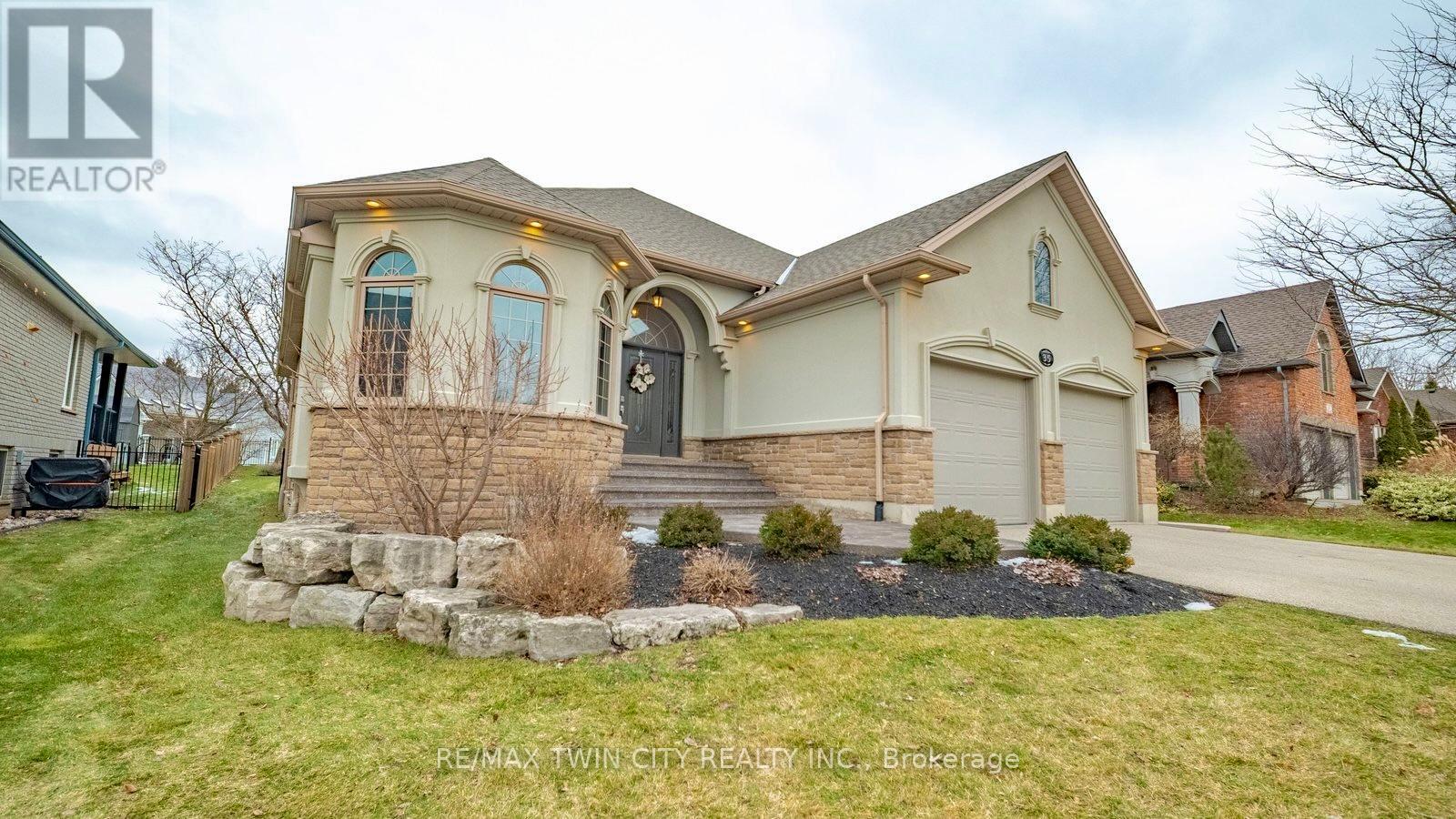 35 Long Lane, Brant, Ontario  N3L 4E9 - Photo 3 - X12694750