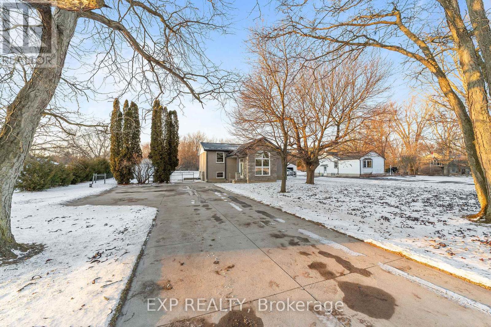 9122 PARKHOUSE DRIVE, Strathroy-Caradoc, Ontario