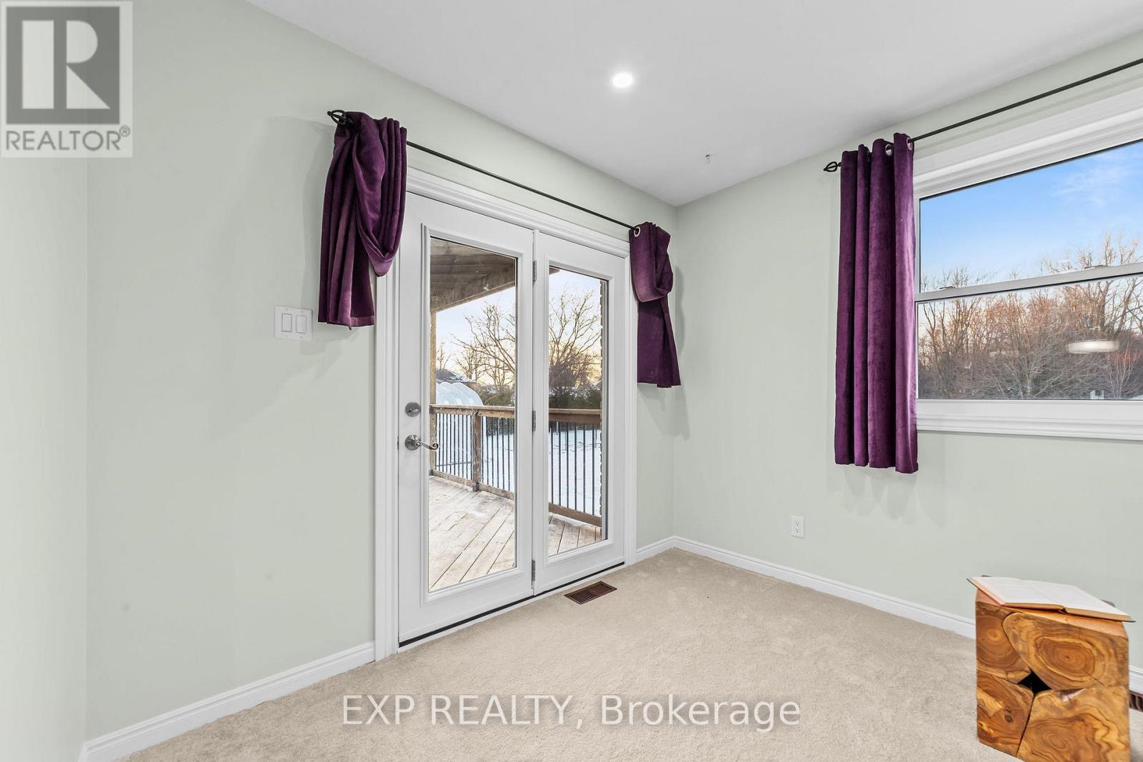 9122 Parkhouse Drive, Strathroy-Caradoc, Ontario  N0L 1W0 - Photo 17 - X12694886