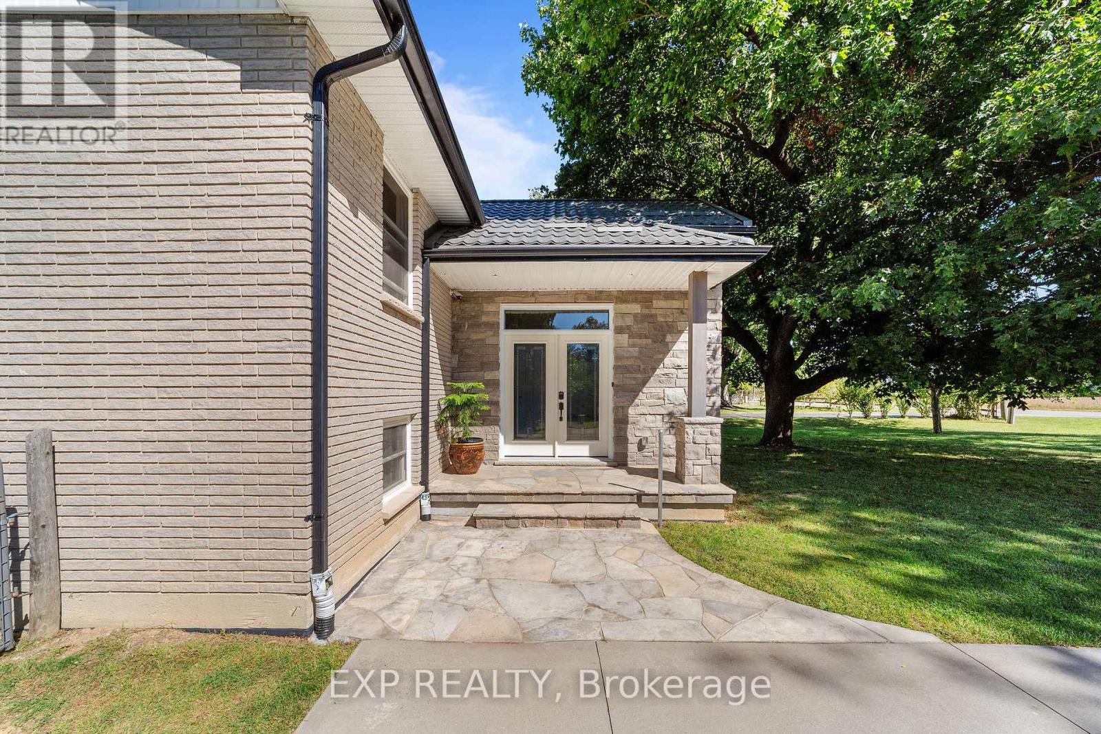 9122 Parkhouse Drive, Strathroy-Caradoc, Ontario  N0L 1W0 - Photo 31 - X12694886