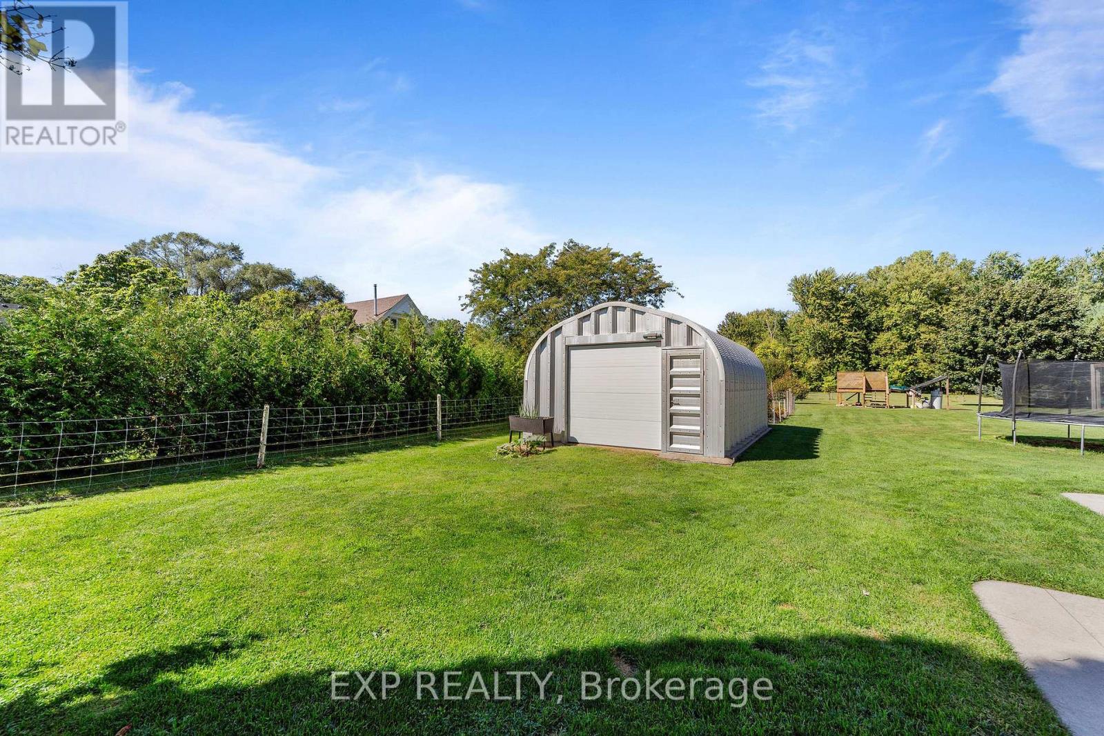 9122 Parkhouse Drive, Strathroy-Caradoc, Ontario  N0L 1W0 - Photo 32 - X12694886