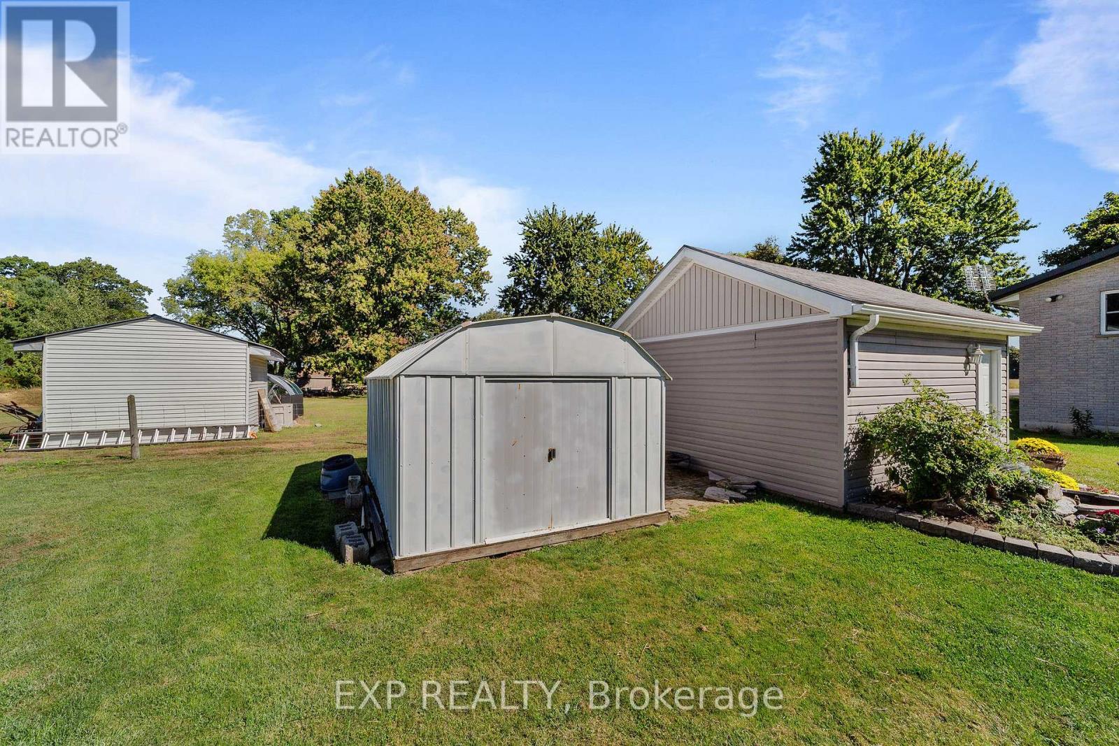 9122 Parkhouse Drive, Strathroy-Caradoc, Ontario  N0L 1W0 - Photo 42 - X12694886