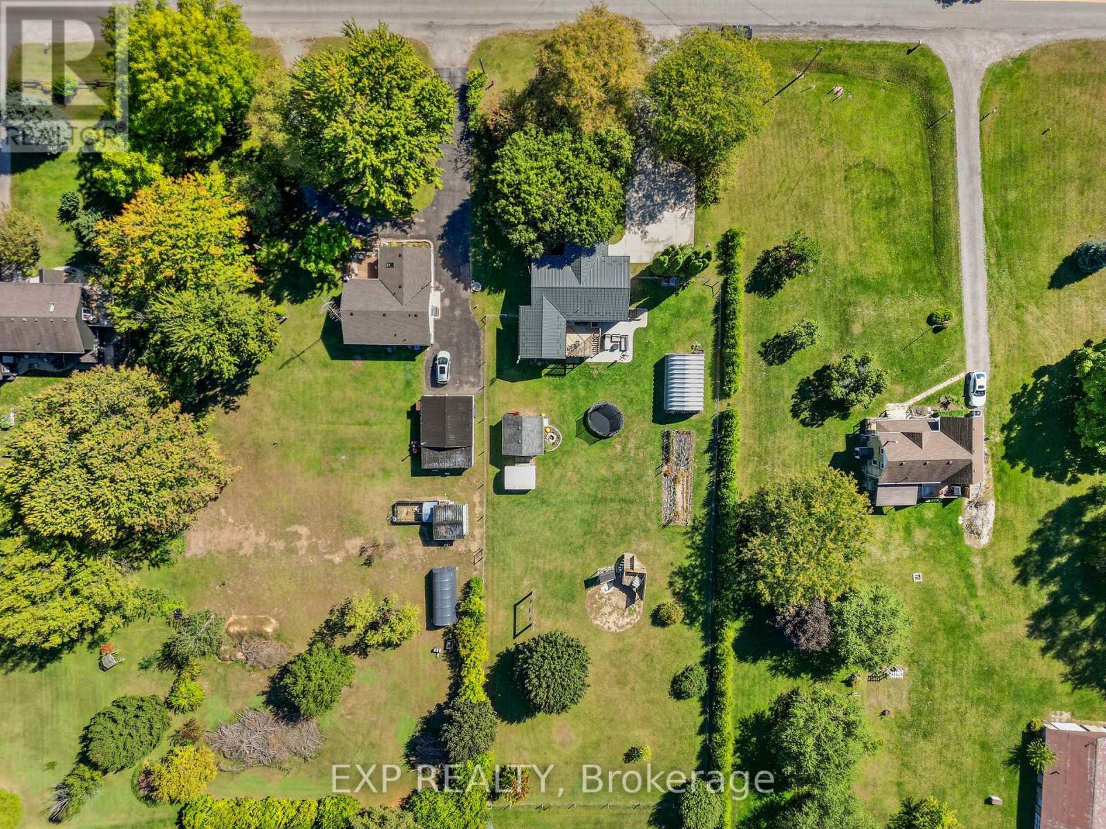 9122 Parkhouse Drive, Strathroy-Caradoc, Ontario  N0L 1W0 - Photo 48 - X12694886