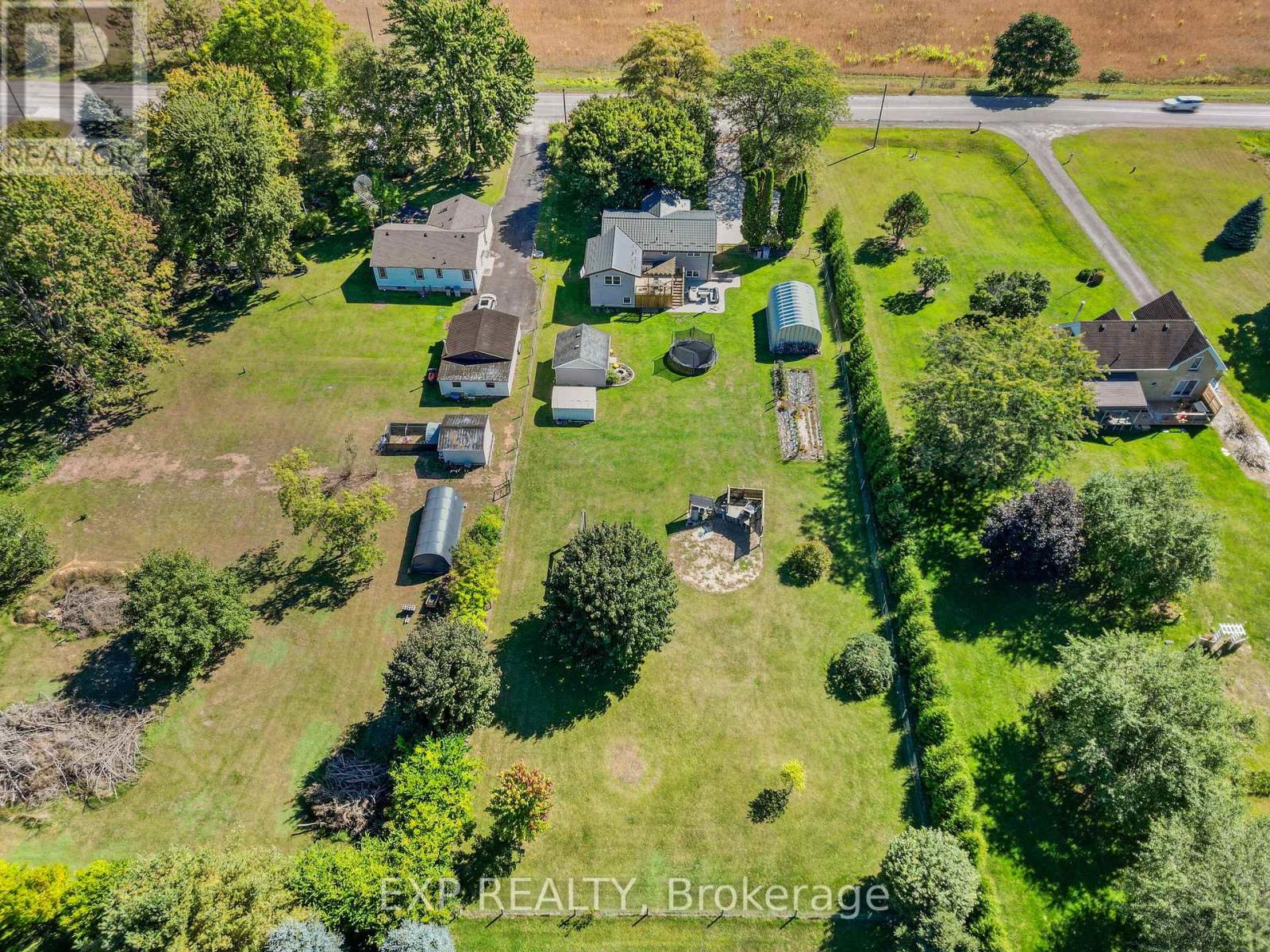 9122 Parkhouse Drive, Strathroy-Caradoc, Ontario  N0L 1W0 - Photo 49 - X12694886