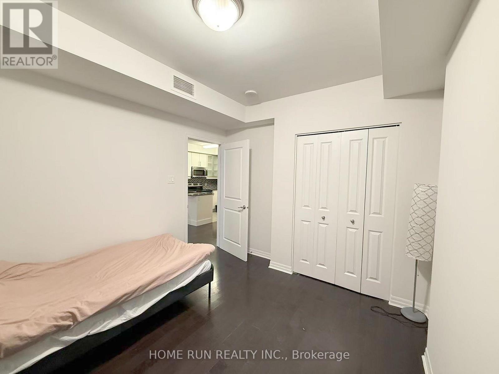 2206 - 242 Rideau Street, Ottawa, Ontario  K1N 0B7 - Photo 4 - X12694802