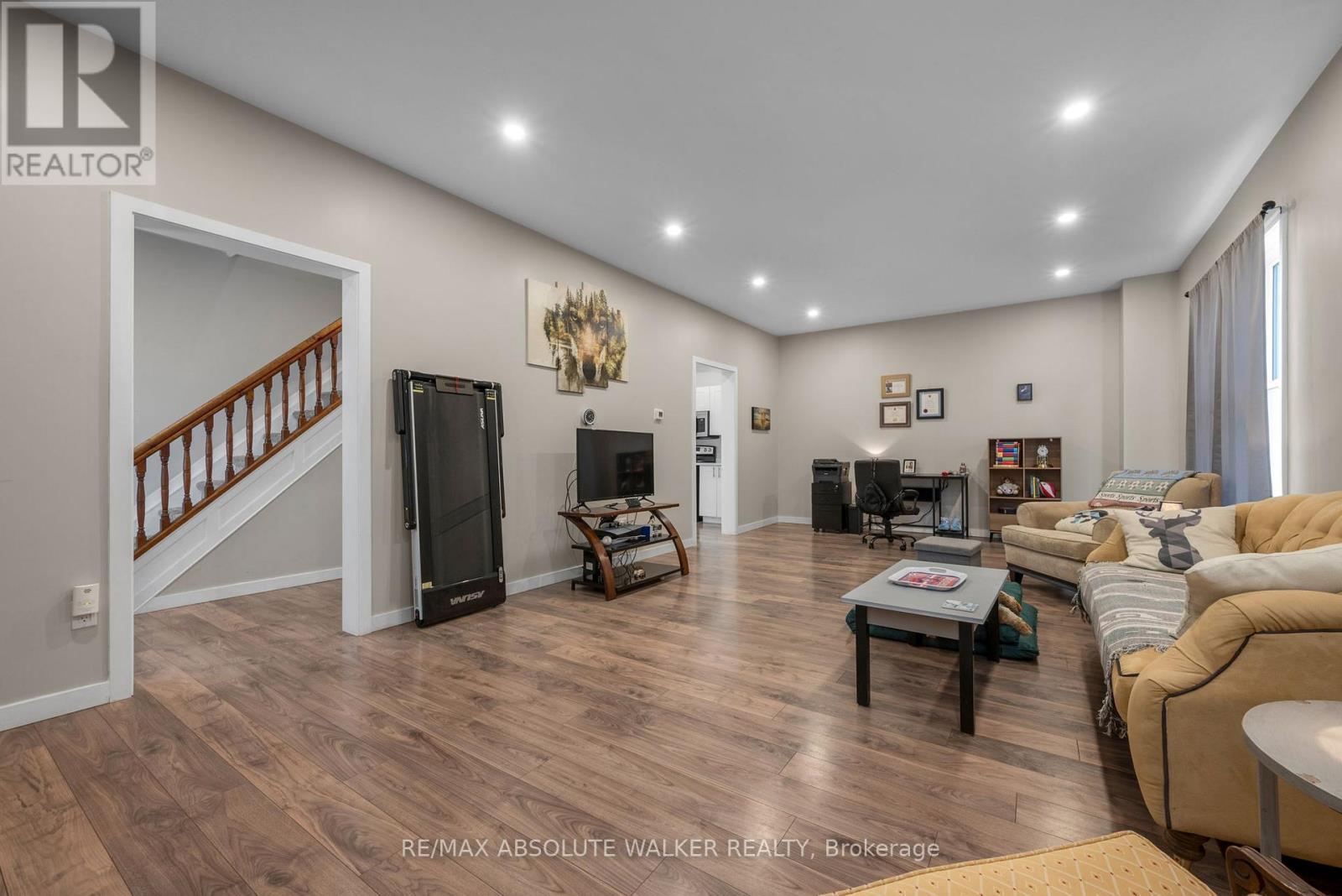 321 Wood Street W, Prescott, Ontario  K0E 1T0 - Photo 3 - X12694804