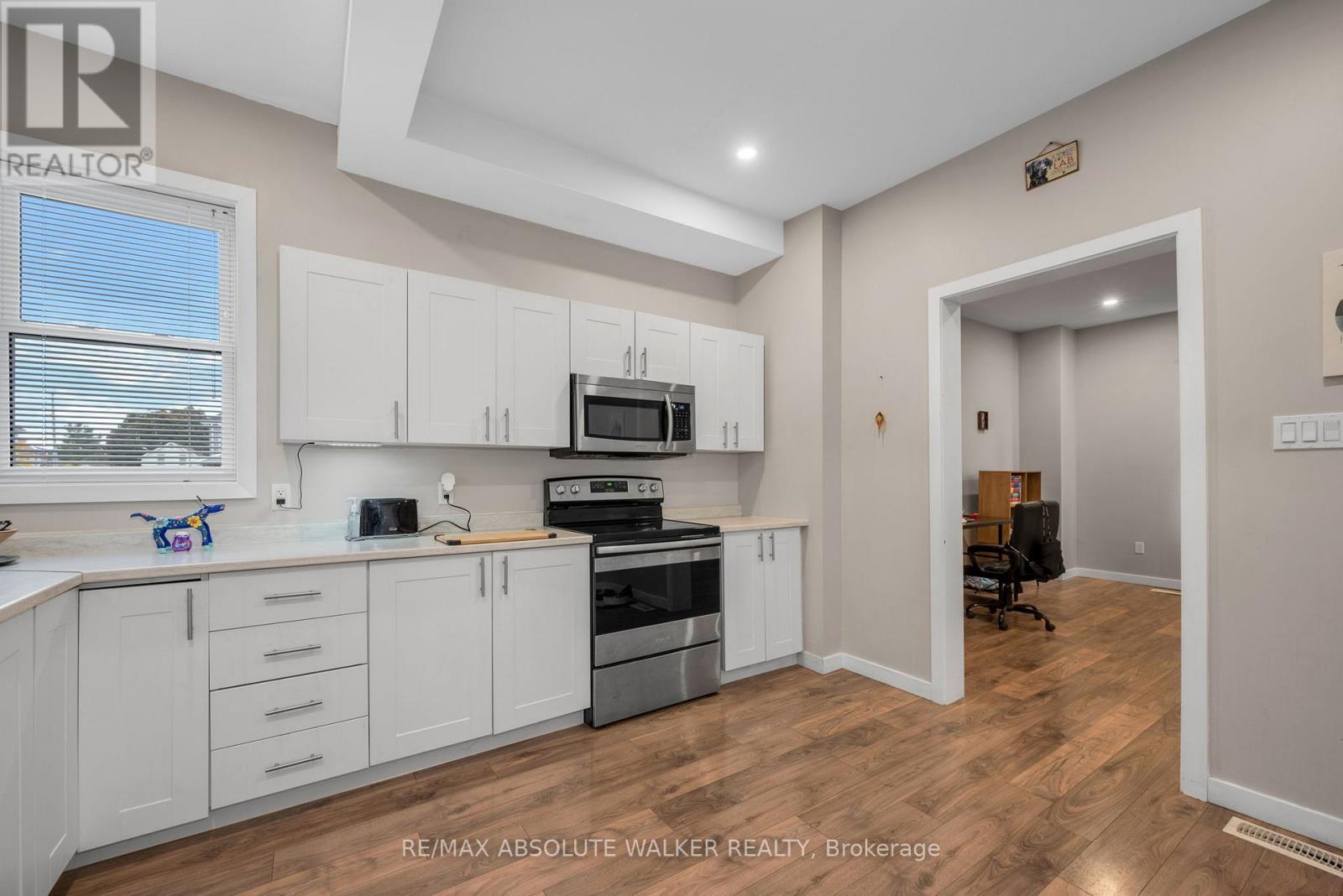 321 Wood Street W, Prescott, Ontario  K0E 1T0 - Photo 6 - X12694804