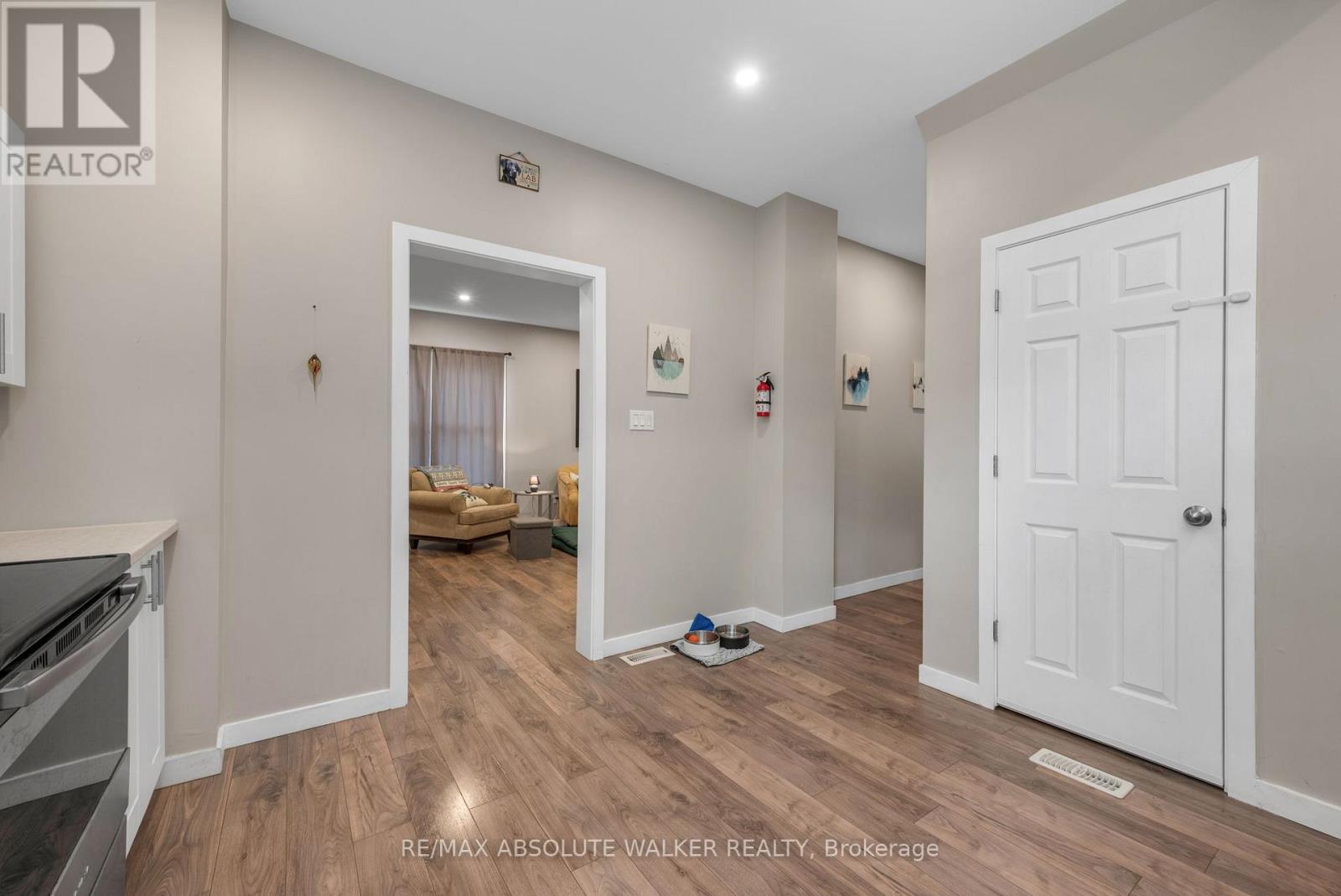 321 Wood Street W, Prescott, Ontario  K0E 1T0 - Photo 7 - X12694804