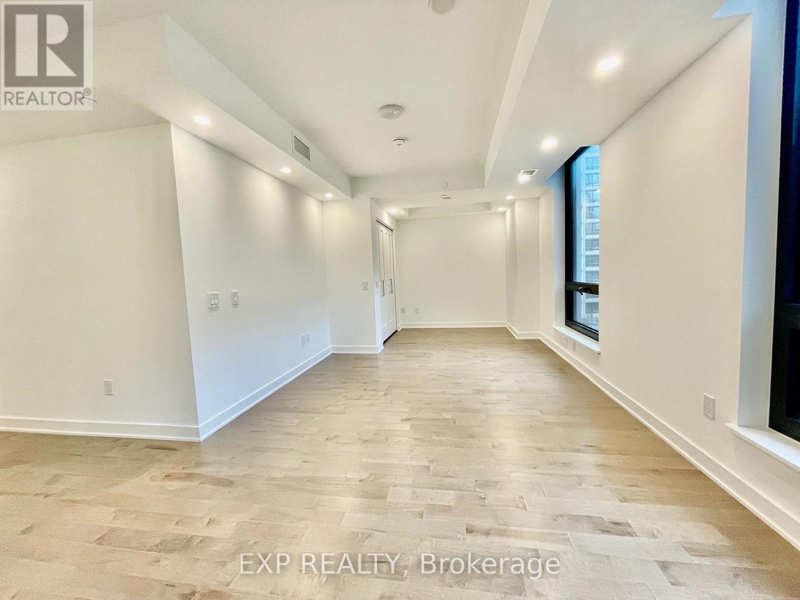 1608 - 340 Queen Street, Ottawa, Ontario  K1R 0G1 - Photo 2 - X12694876