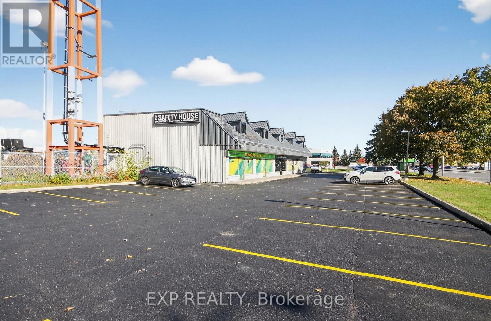 595 West Hunt Club Road, Ottawa, Ontario  K2G 5X6 - Photo 9 - X12694900