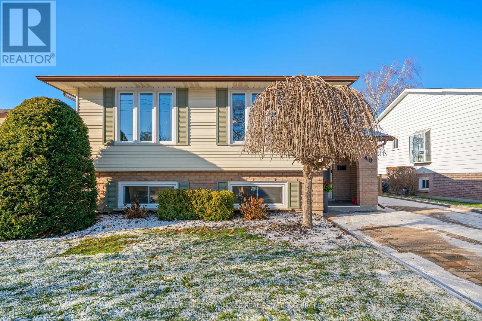 40 Crestcombe Road, St. Catharines, Ontario  L2S 2J4 - Photo 2 - X12694770