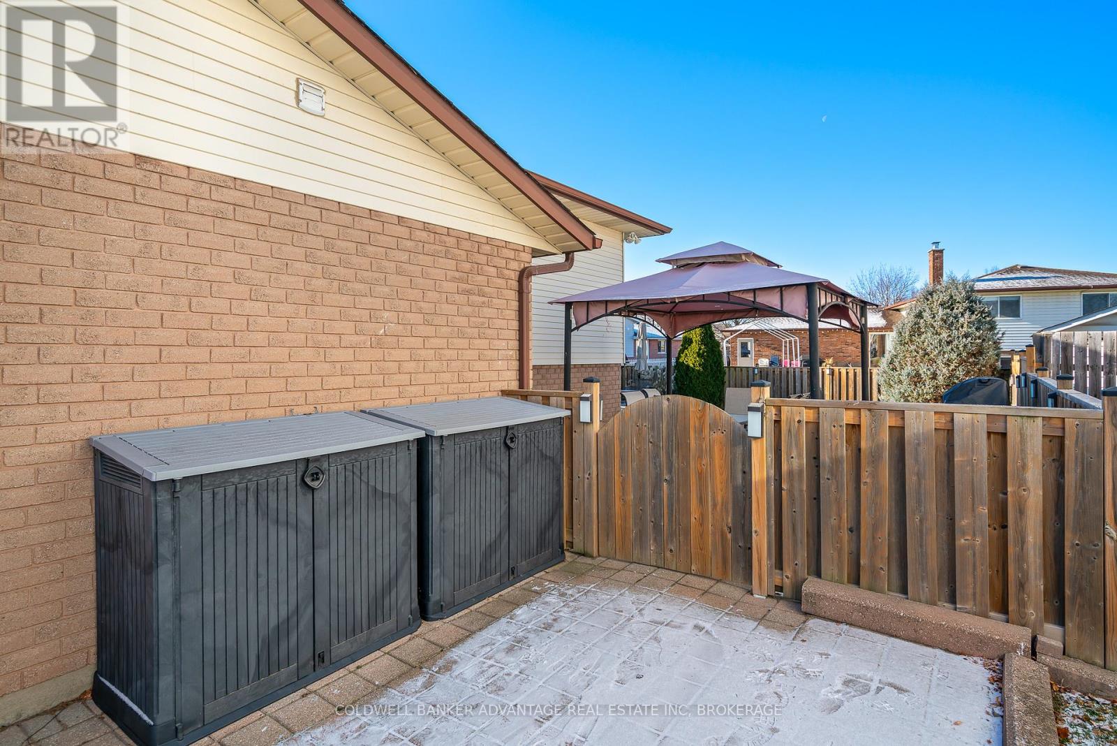 40 Crestcombe Road, St. Catharines, Ontario  L2S 2J4 - Photo 7 - X12694770