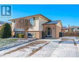 40 CRESTCOMBE ROAD, St. Catharines, Ontario