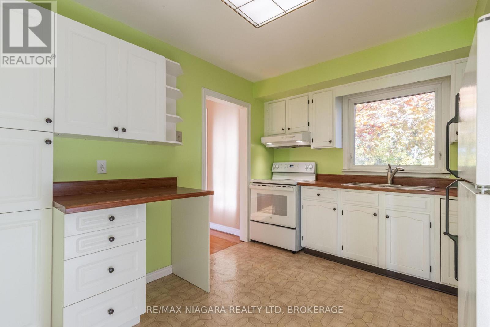 315 Butler Street, Niagara-On-The-Lake, Ontario  L0S 1J0 - Photo 11 - X12694850