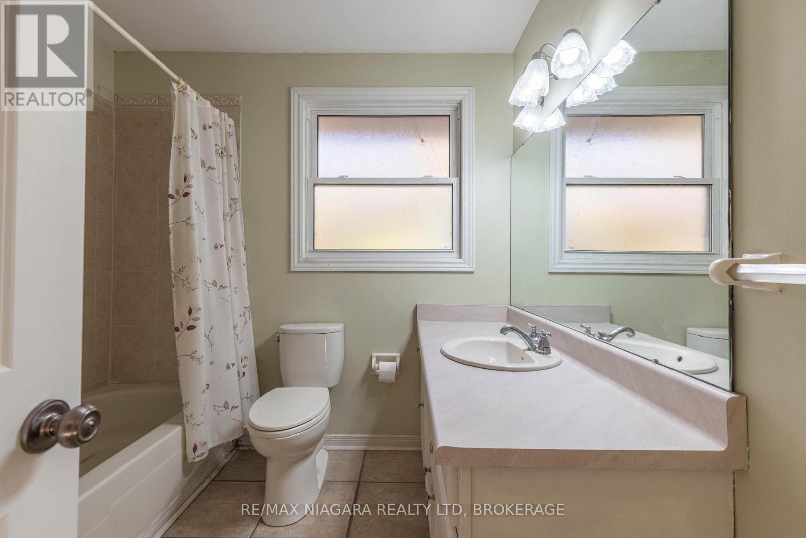 315 Butler Street, Niagara-On-The-Lake, Ontario  L0S 1J0 - Photo 14 - X12694850