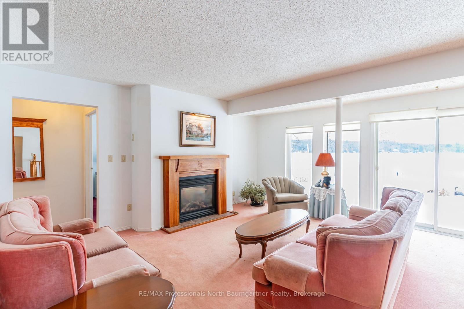 1015 Blackberry Lane, Minden Hills, Ontario  K0M 2K0 - Photo 9 - X12694894