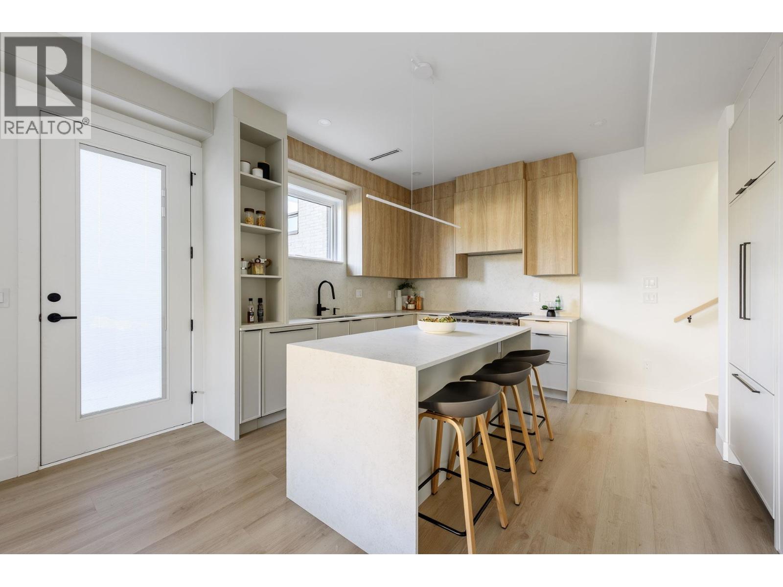 102 1132 Madore Avenue, Coquitlam, British Columbia  V3K 3B9 - Photo 9 - R3079395