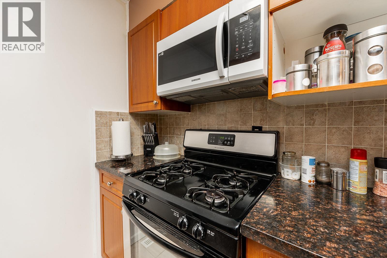 1976 Purcell Way, North Vancouver, British Columbia  V7J 3K3 - Photo 11 - R3079413