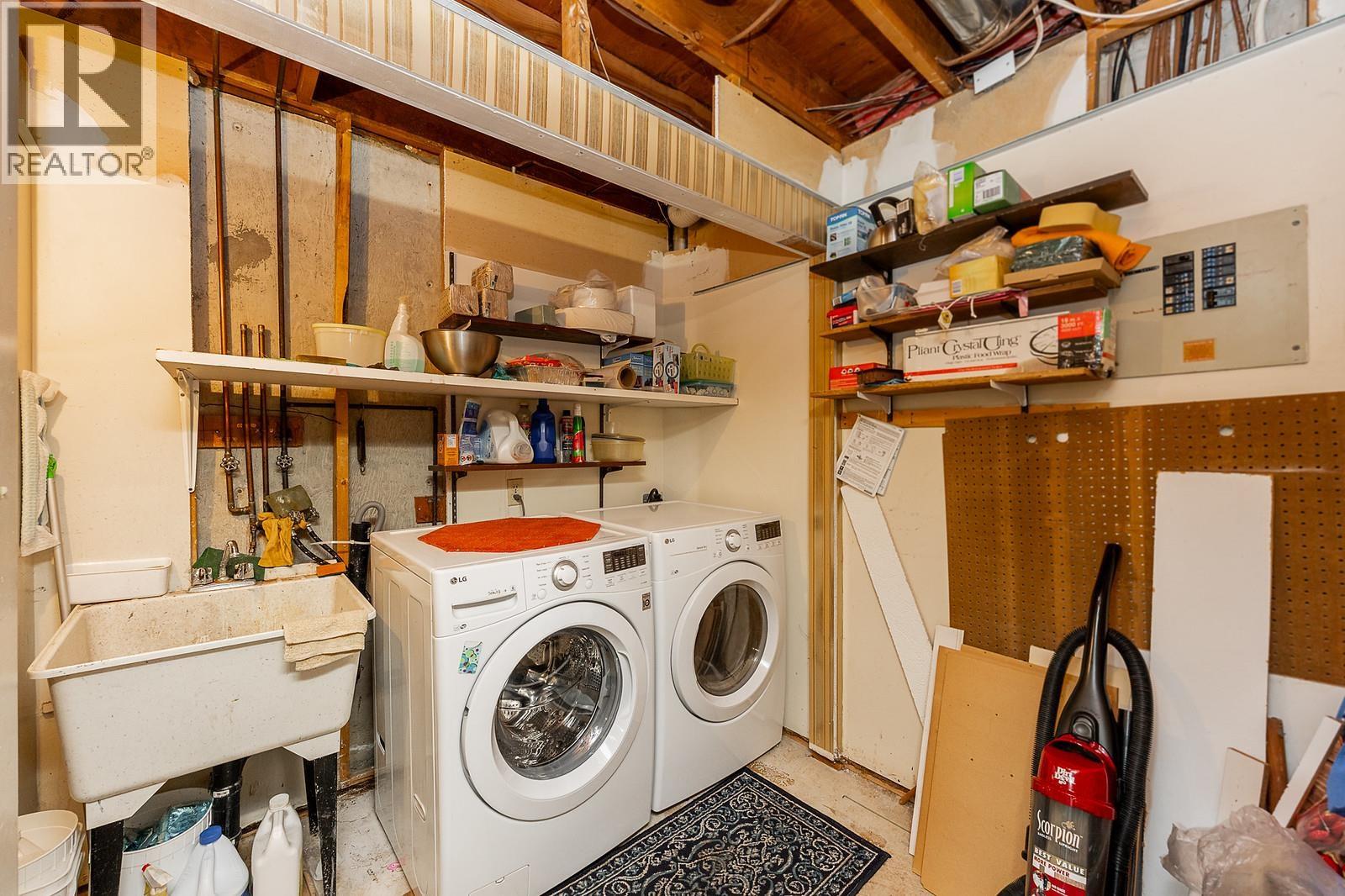 1976 Purcell Way, North Vancouver, British Columbia  V7J 3K3 - Photo 25 - R3079413