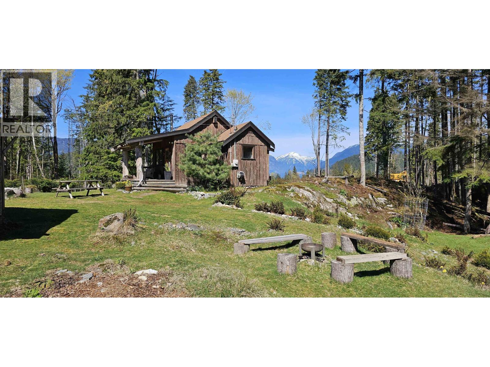 2236 Mountain Road, Gambier Island, British Columbia  V0N 1V0 - Photo 2 - R3079420
