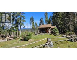 2236 MOUNTAIN ROAD, Gambier Island, British Columbia