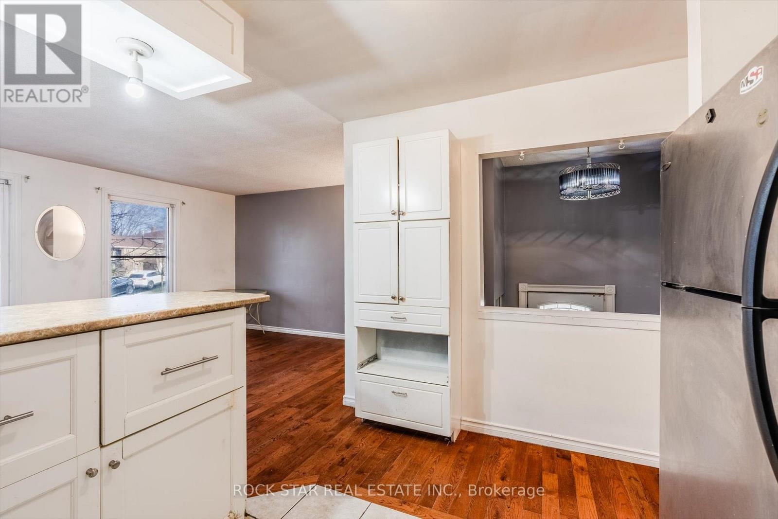 40 Jamie Ann Court, Hamilton, Ontario  L8W 1Y5 - Photo 5 - X12691118