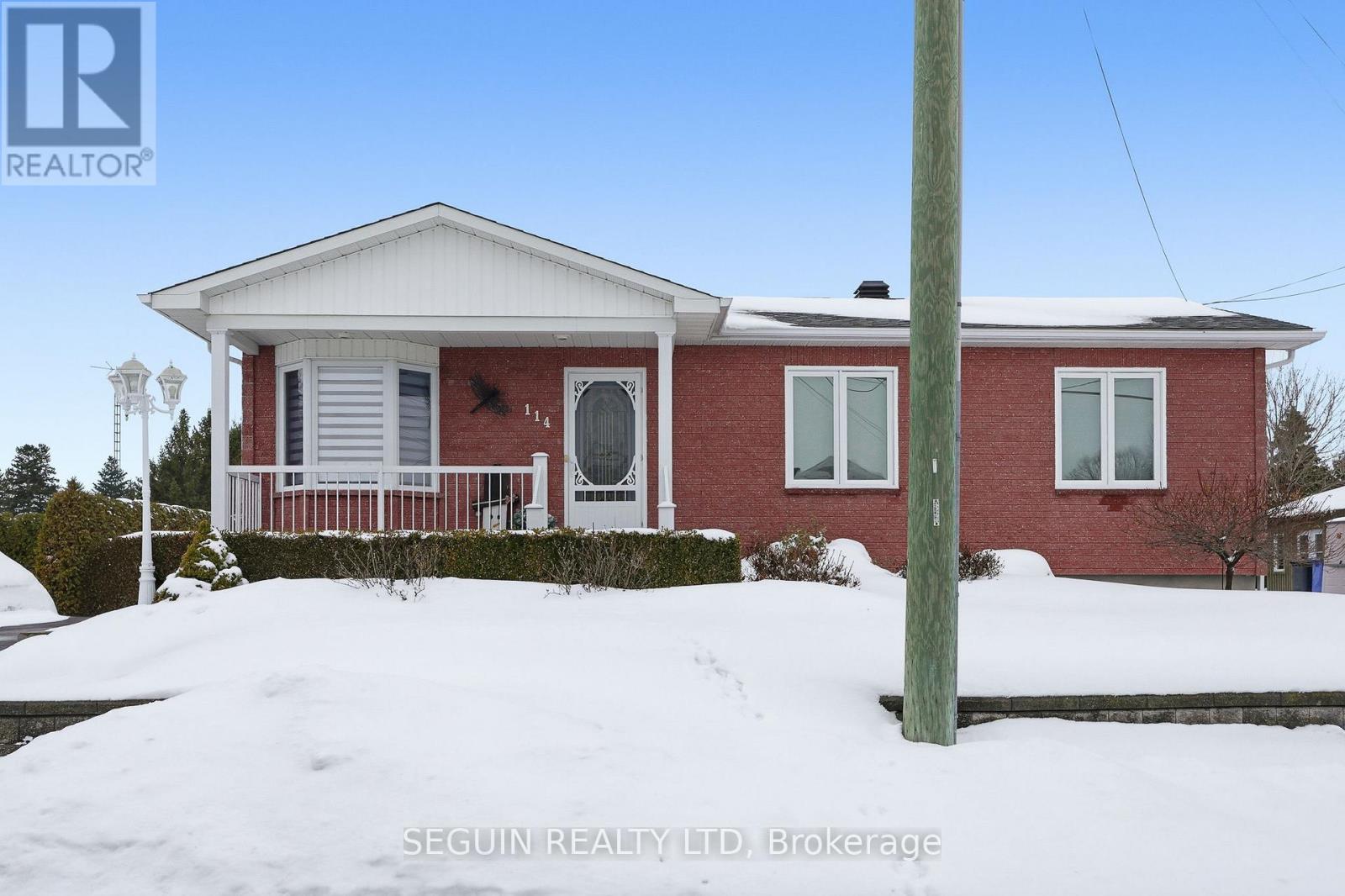 114 Stanley Avenue, Champlain, Ontario  K0B 1R0 - Photo 2 - X12466412