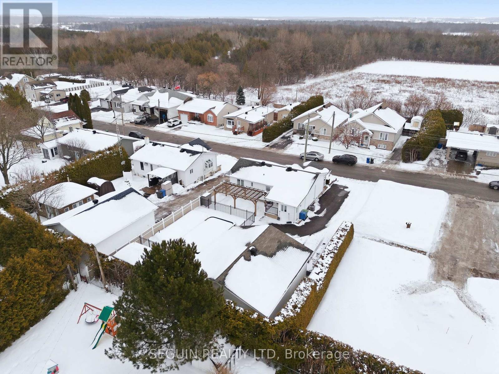 114 Stanley Avenue, Champlain, Ontario  K0B 1R0 - Photo 46 - X12466412