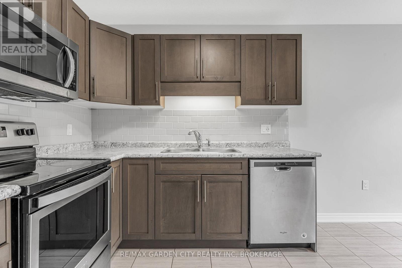 4 - 340 Prospect Point Road N, Fort Erie, Ontario  L0S 1N0 - Photo 10 - X12694546