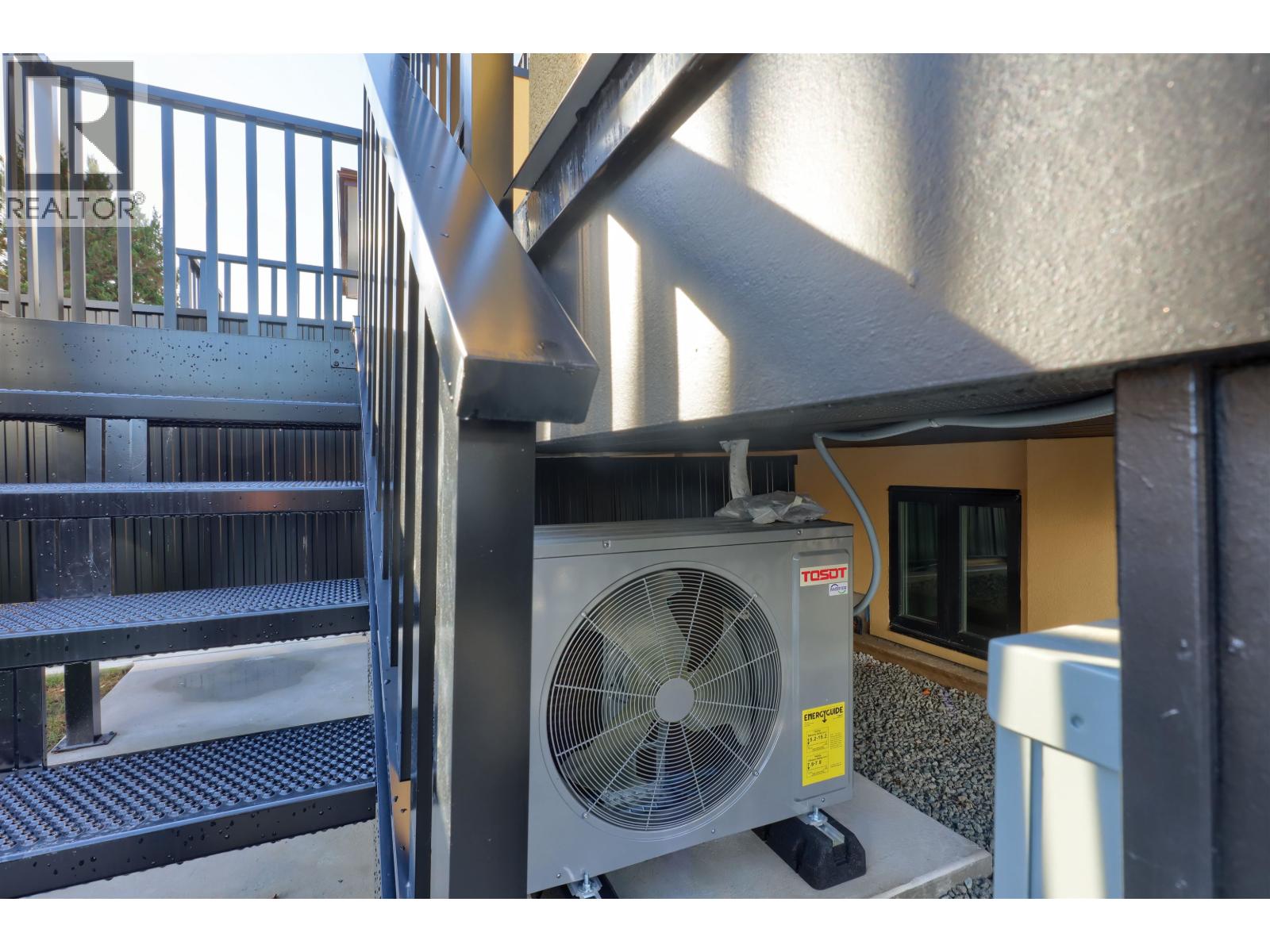 4670 Todd Street, Vancouver, British Columbia  V5R 3P8 - Photo 31 - R3079051