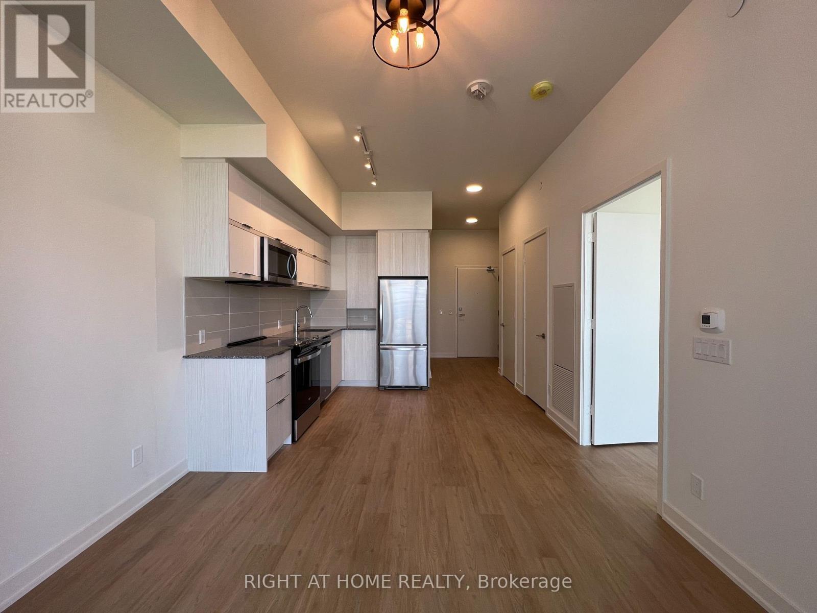 807 - 10 Deerlick Court, Toronto, Ontario  M3A 0A7 - Photo 5 - C12694786