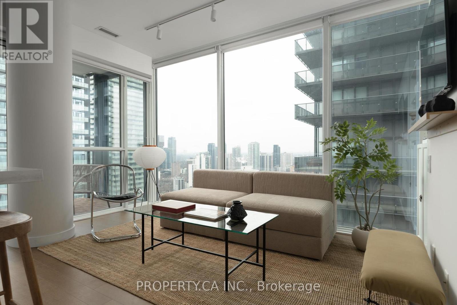 3308 - 15 Grenville Street, Toronto, Ontario  M4Y 0B9 - Photo 3 - C12694818