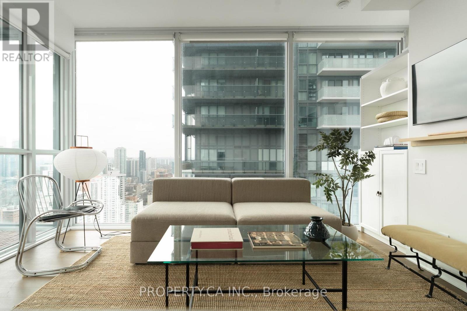 3308 - 15 Grenville Street, Toronto, Ontario  M4Y 0B9 - Photo 4 - C12694818