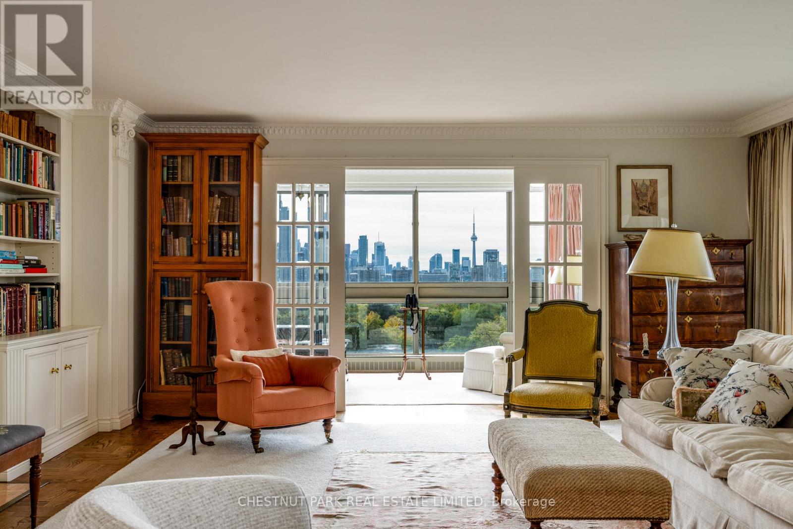 1002 - 63 St Clair Avenue W, Toronto, Ontario  M4V 2Y9 - Photo 5 - C12694860