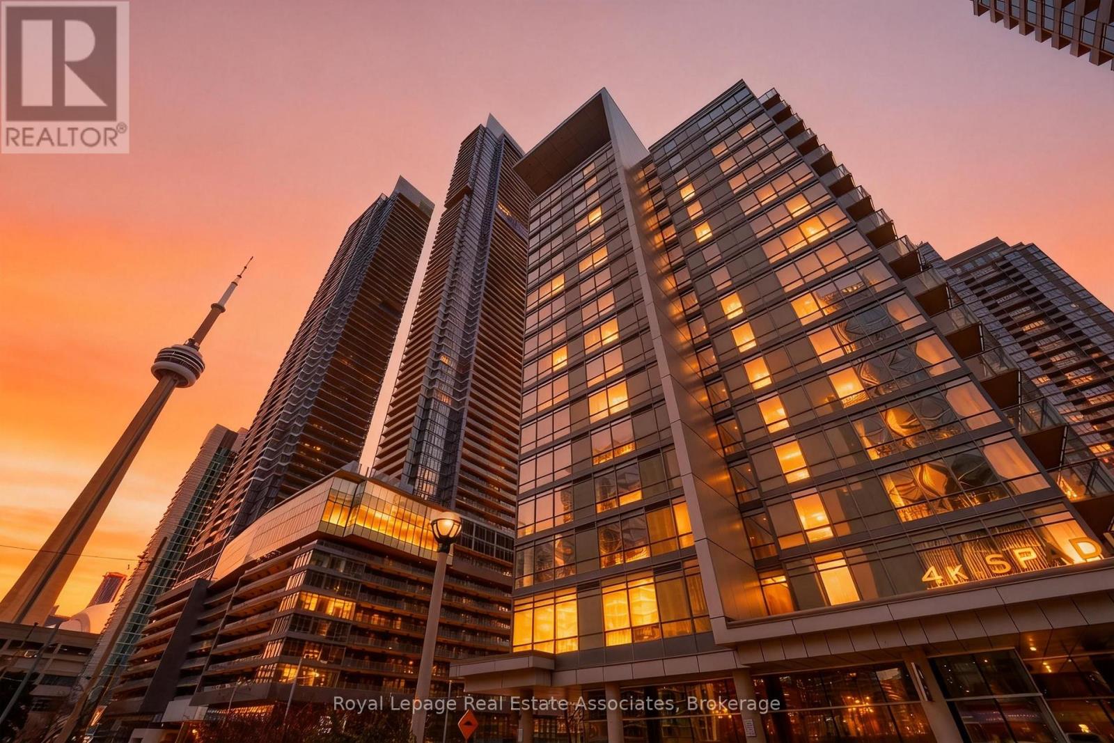 621 - 4k Spadina Avenue, Toronto, Ontario  M5V 3Y9 - Photo 1 - C12694878