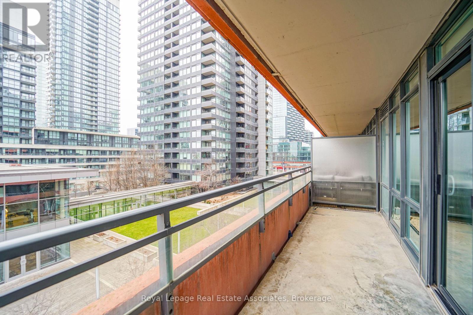 621 - 4k Spadina Avenue, Toronto, Ontario  M5V 3Y9 - Photo 24 - C12694878