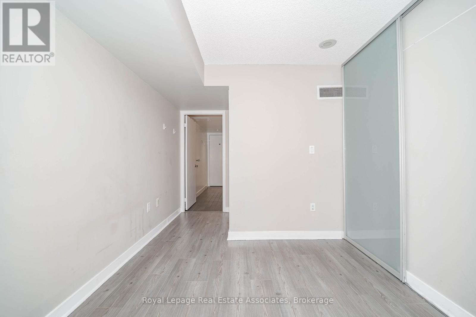 621 - 4k Spadina Avenue, Toronto, Ontario  M5V 3Y9 - Photo 30 - C12694878